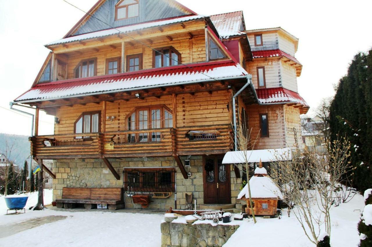 Садиба Червона Калина Private Estate Chervona Kalyna 亚列姆切 外观 照片